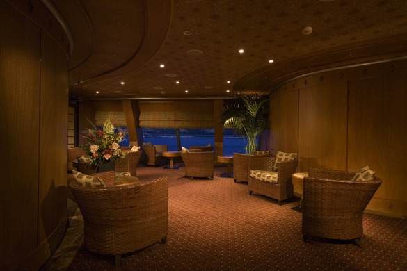 Carnival Splendor - Cloud 9 Spa 3, Credit, Rick Diaz.jpg